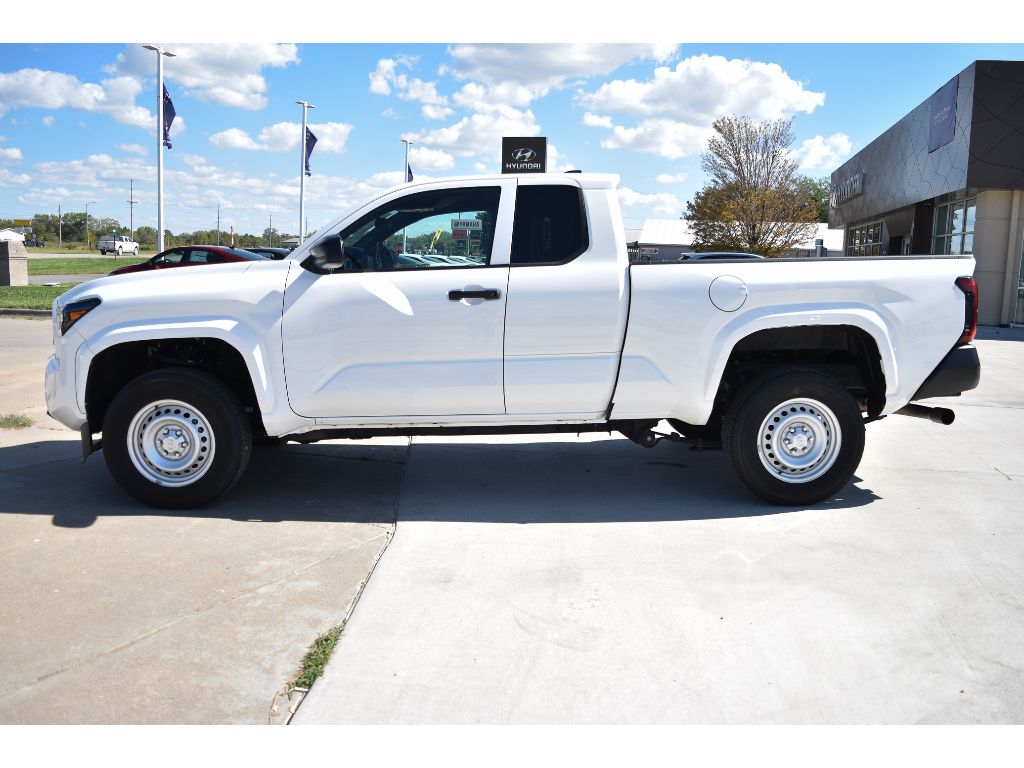 2024 Toyota Tacoma SR photo 4
