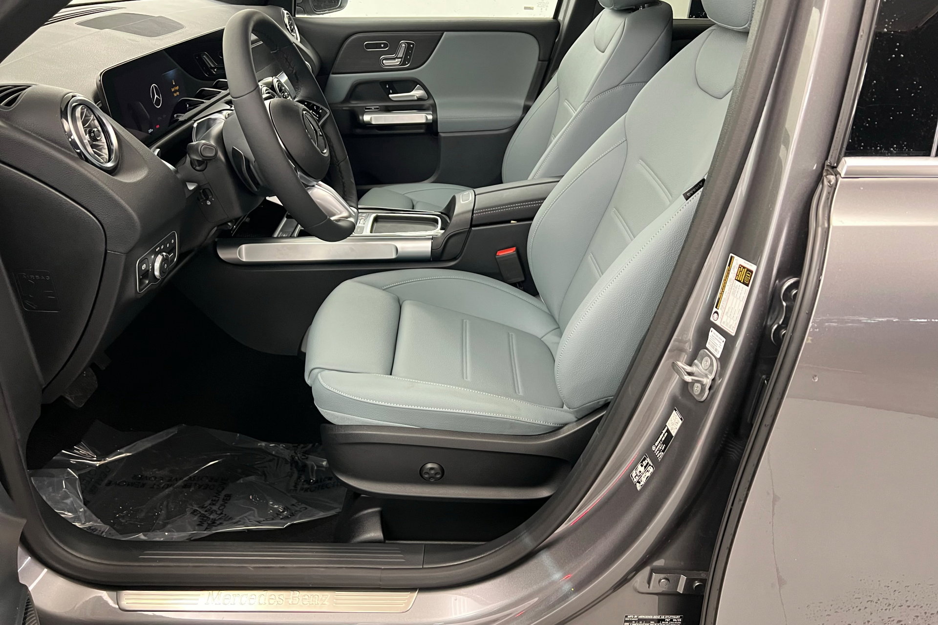 2026 Mercedes Benz GLB 250 4MATIC photo 17