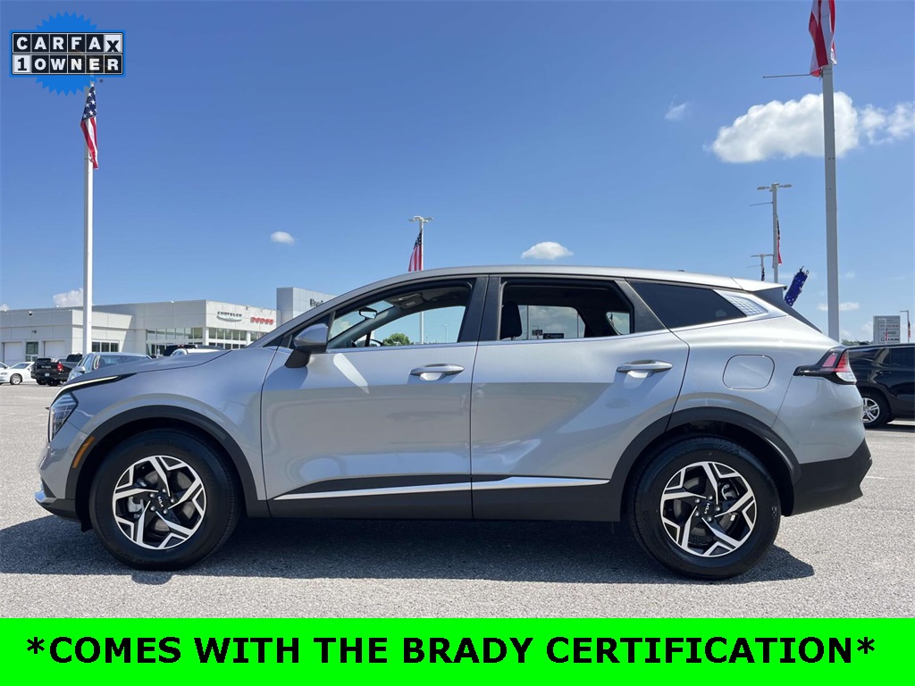 2024 Kia Sportage LX photo 3