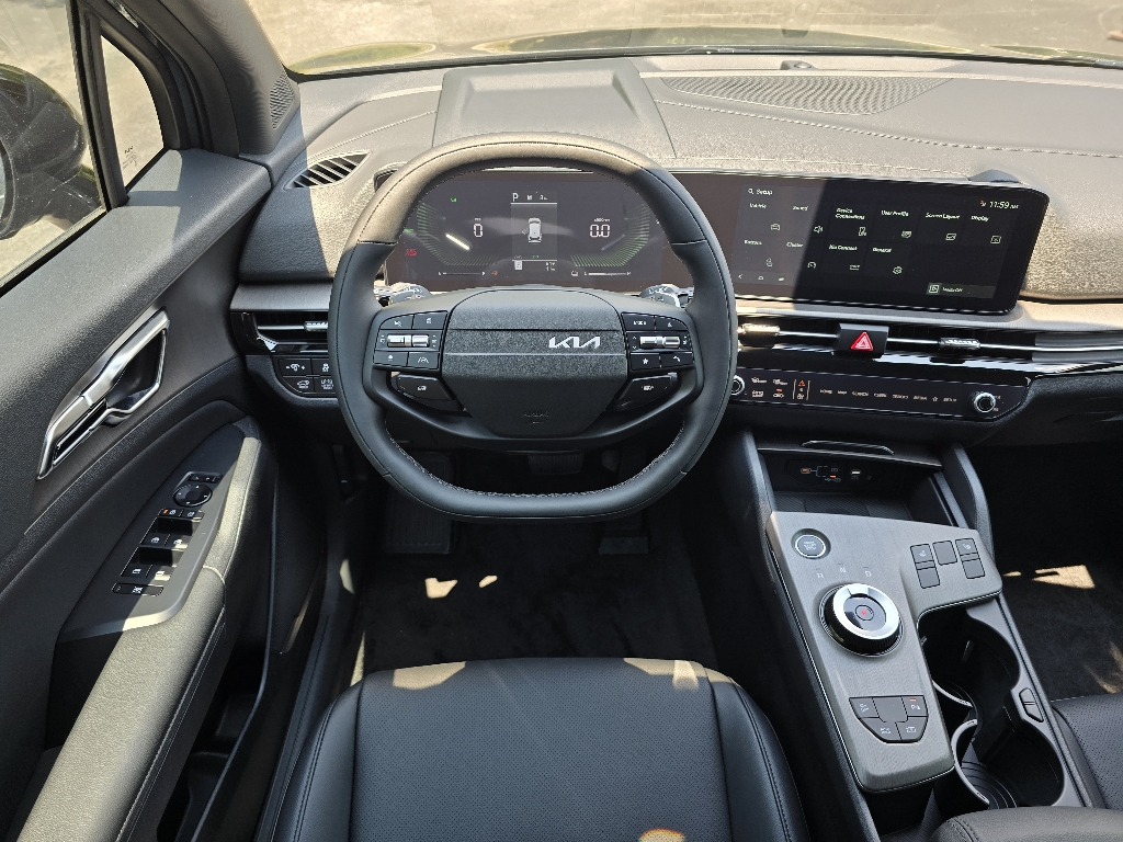 2026 Kia Sportage EX X-Line photo 6