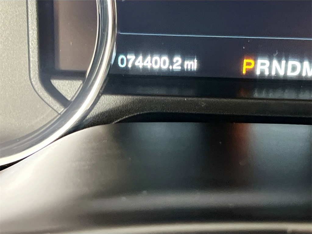 2020 Ford F-150 Lariat photo 2