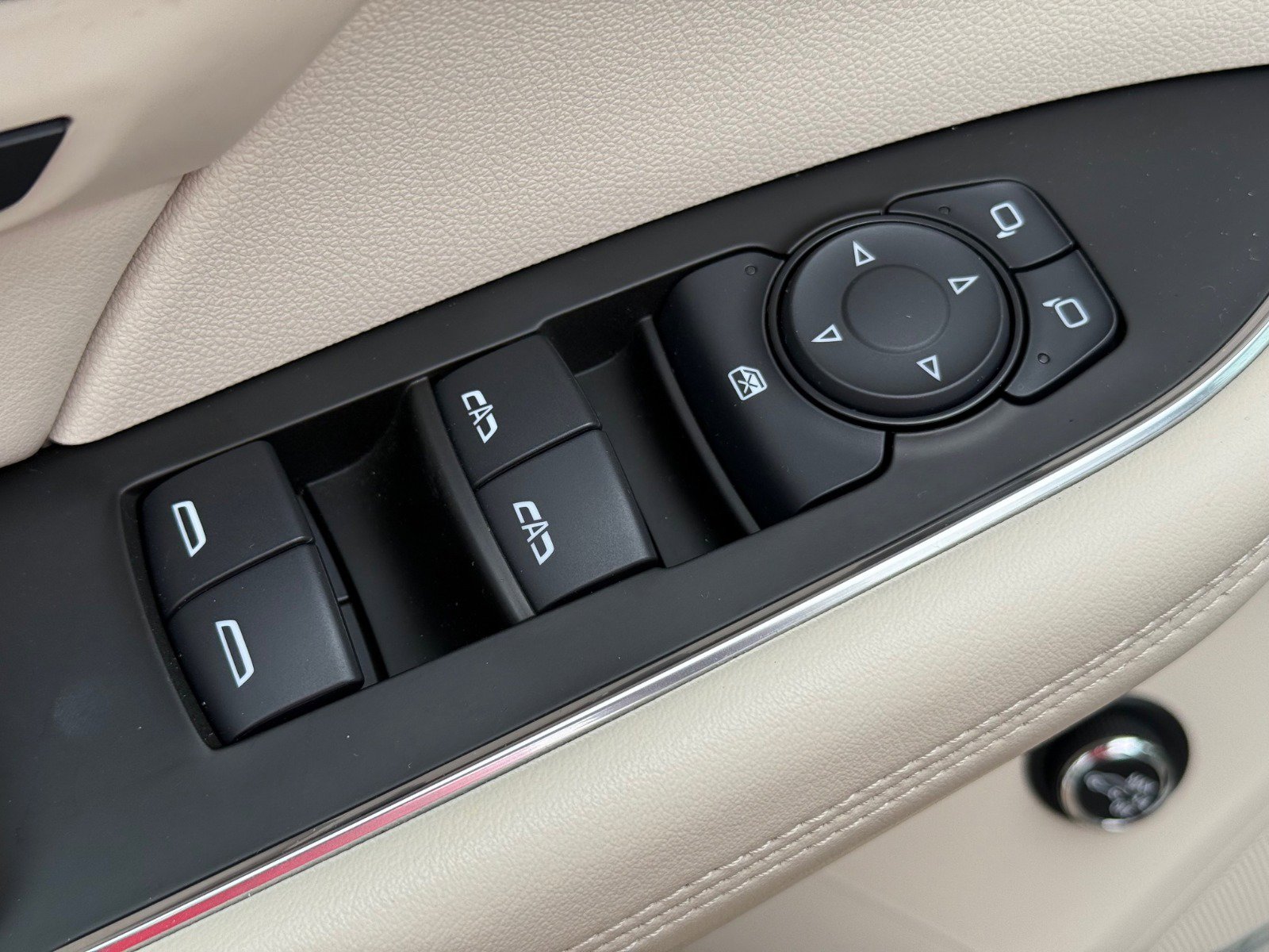 2021 Buick Envision Essence photo 8