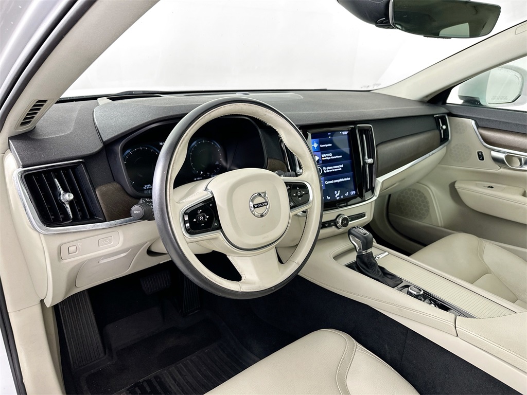 2019 Volvo V90 Cross Country T5 AWD photo 9