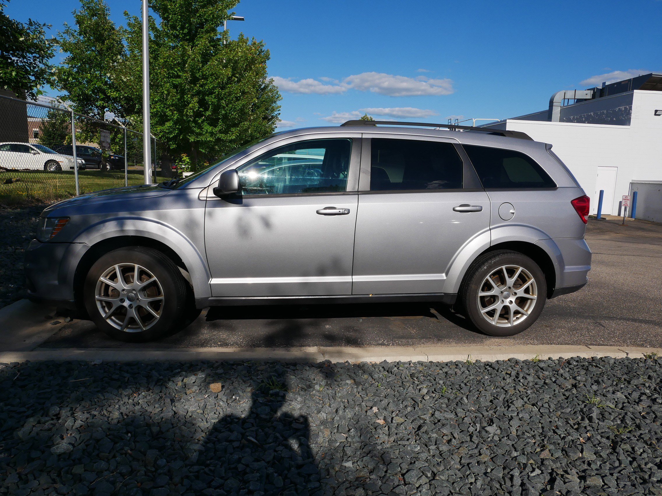 2015 Dodge Journey SXT photo 2