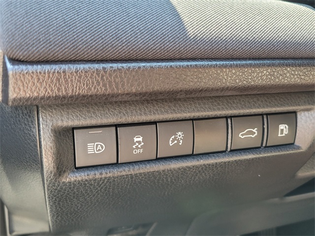 2025 Toyota Camry LE photo 25