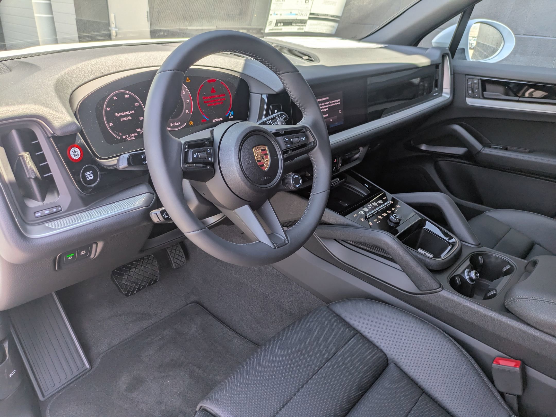 2025 Porsche Cayenne photo 4