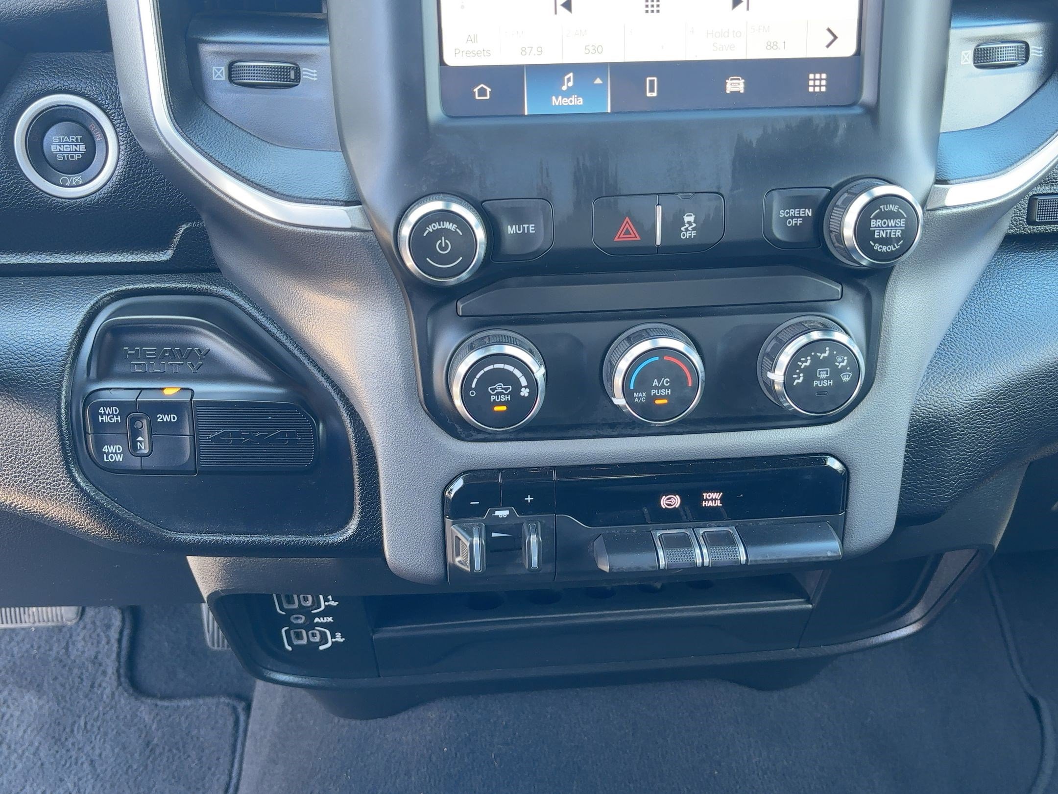 2024 Ram 2500 Big Horn photo 14