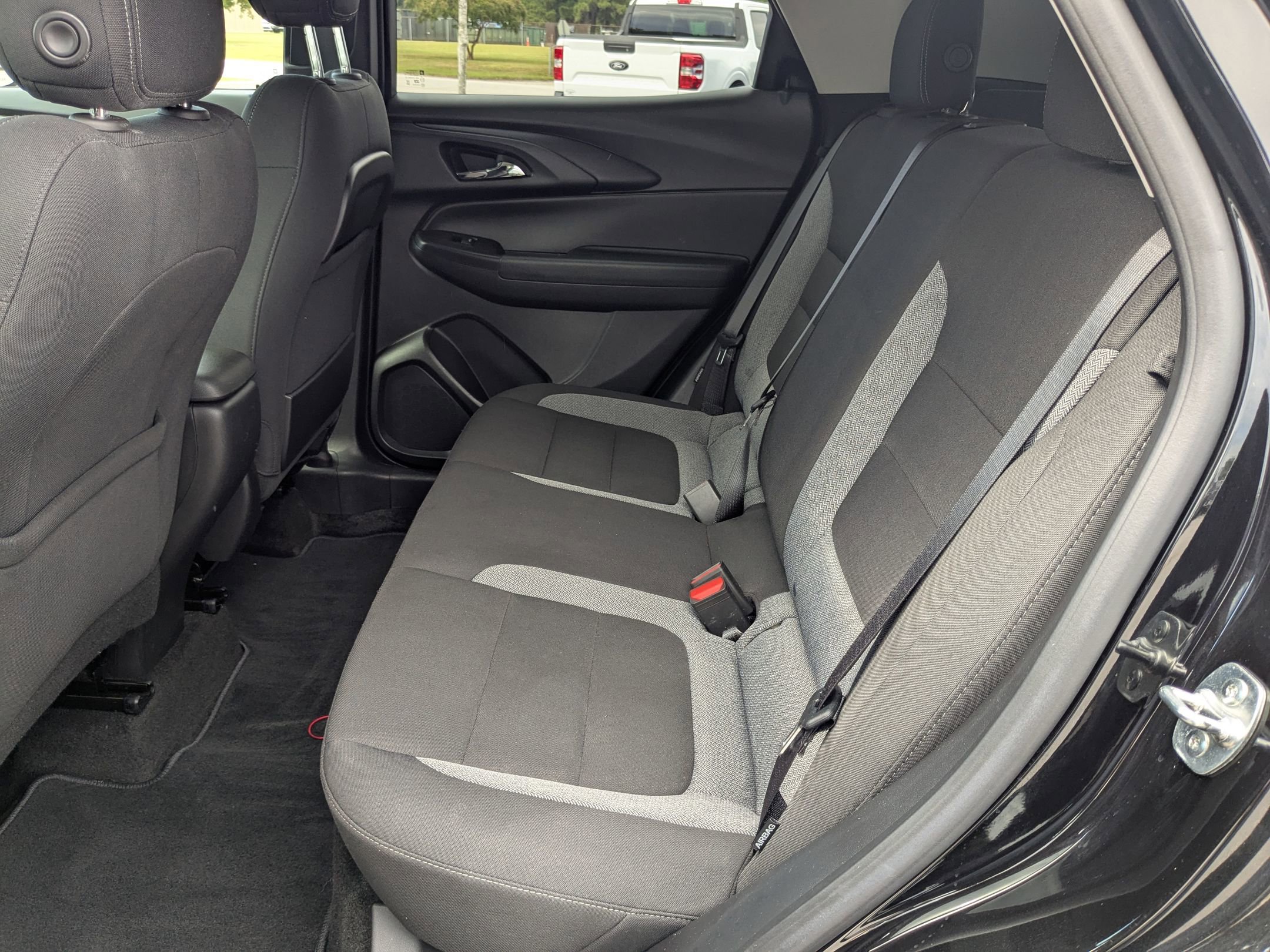 2024 Chevrolet Trailblazer LS photo 28