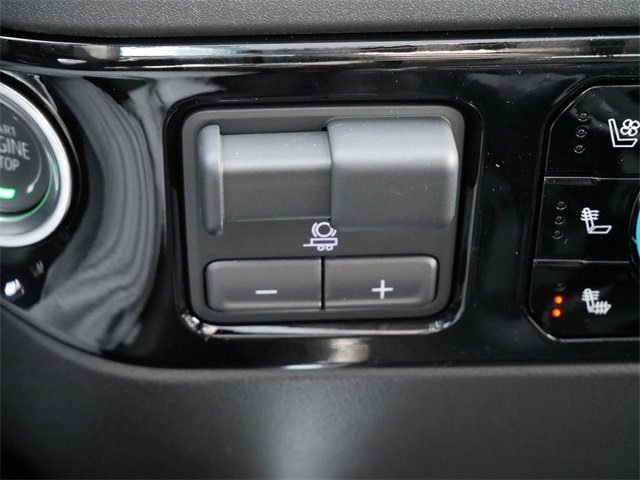 2025 Toyota RAV4 LE photo 12