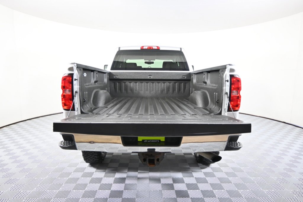 2019 Chevrolet Silverado 2500HD LT photo 5