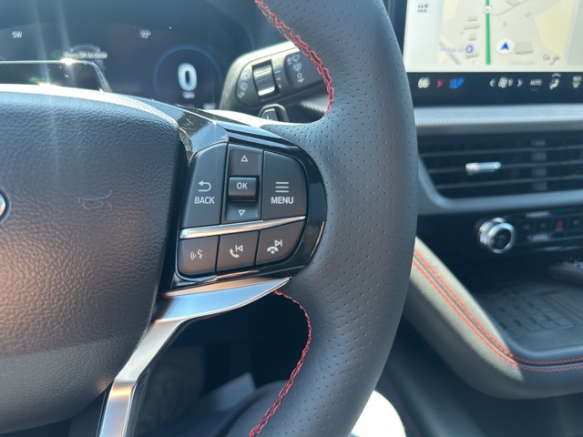 2025 Ford Explorer ST photo 35
