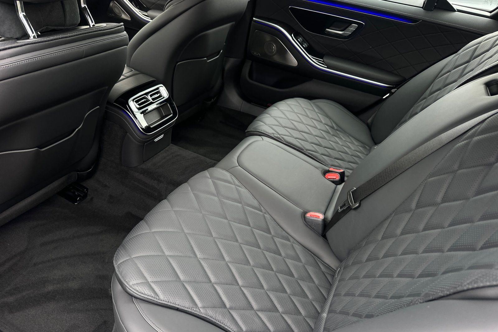2026 Mercedes Benz S 580 4MATIC photo 7