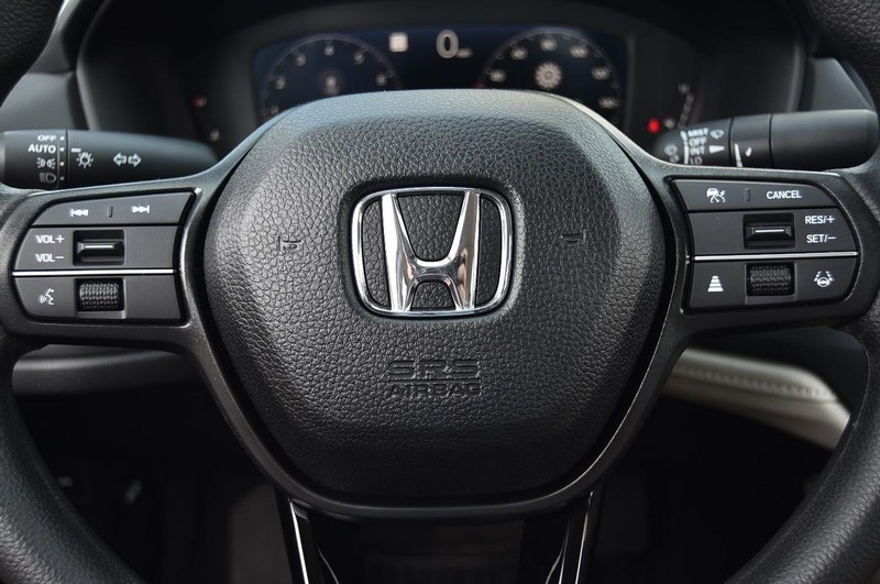 2025 Honda Accord SE photo 16