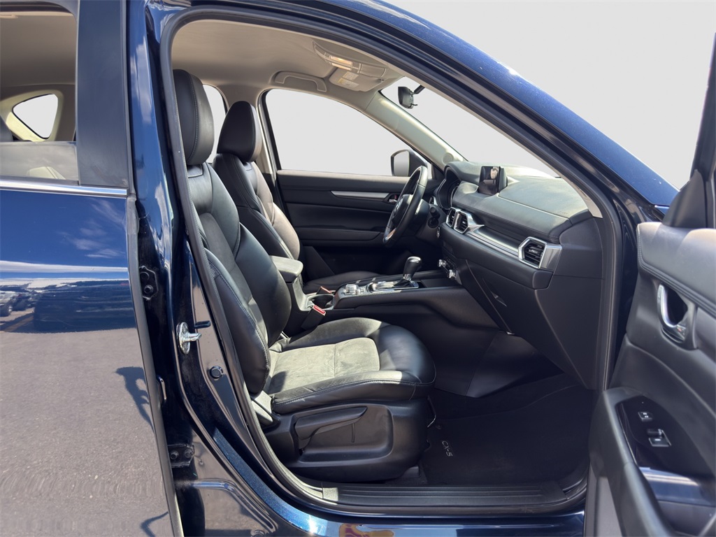 2020 Mazda CX-5 Touring photo 18