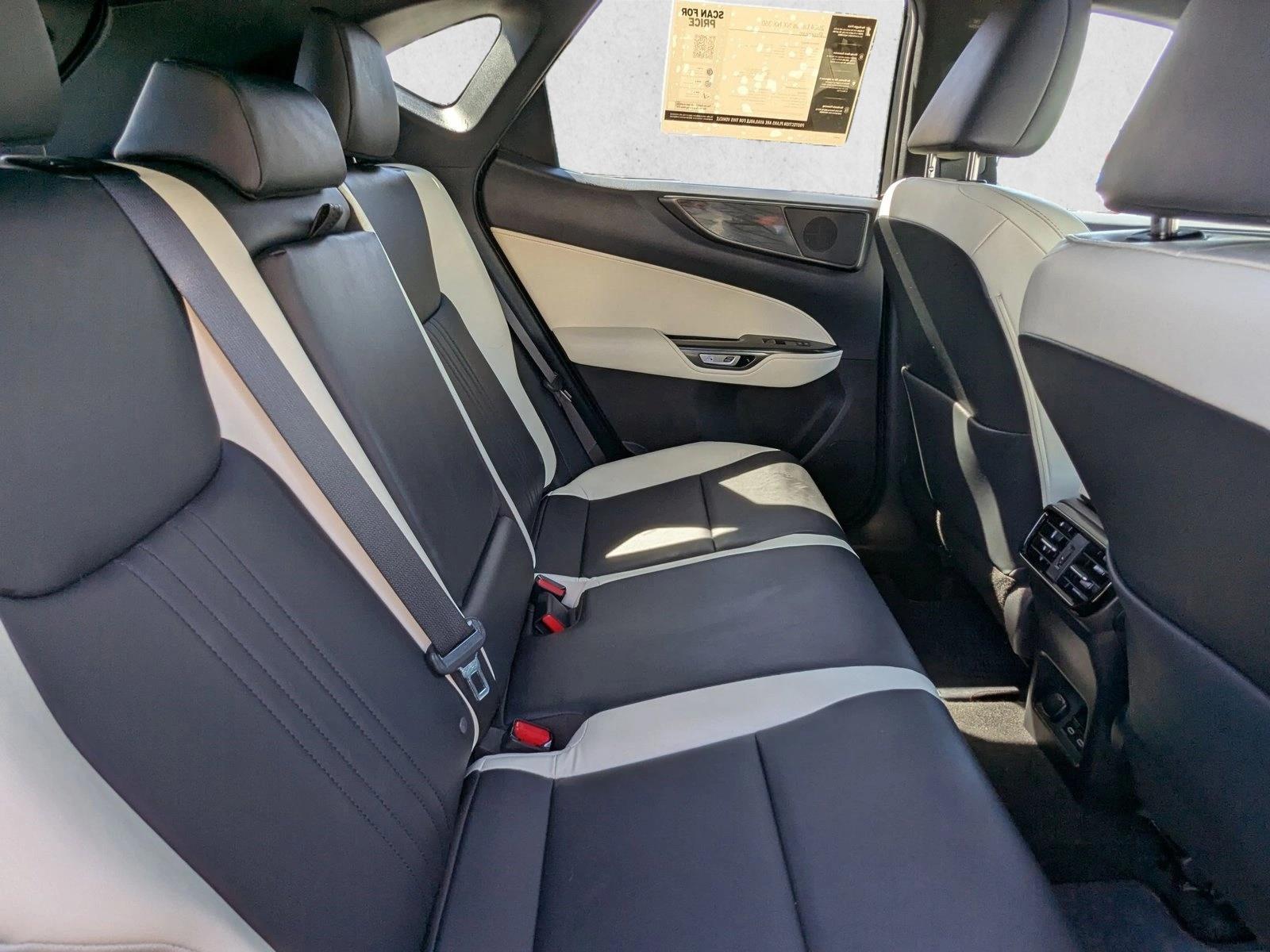 2024 Lexus NX 350 Premium photo 17