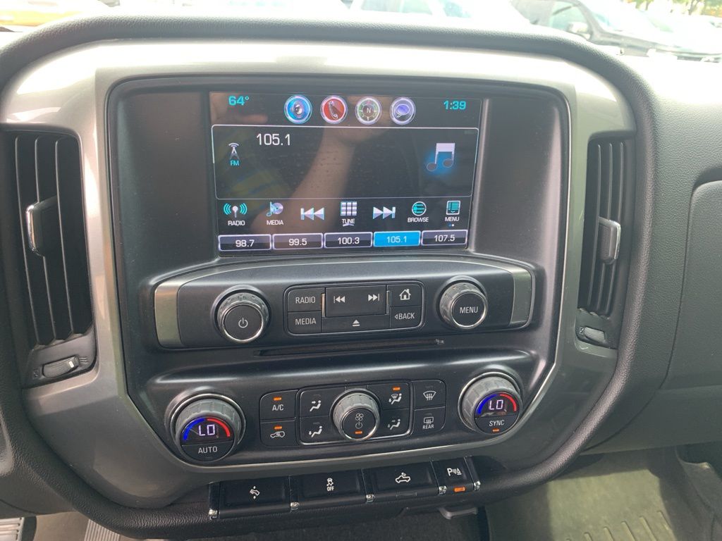 2018 Chevrolet Silverado 1500 LT photo 14