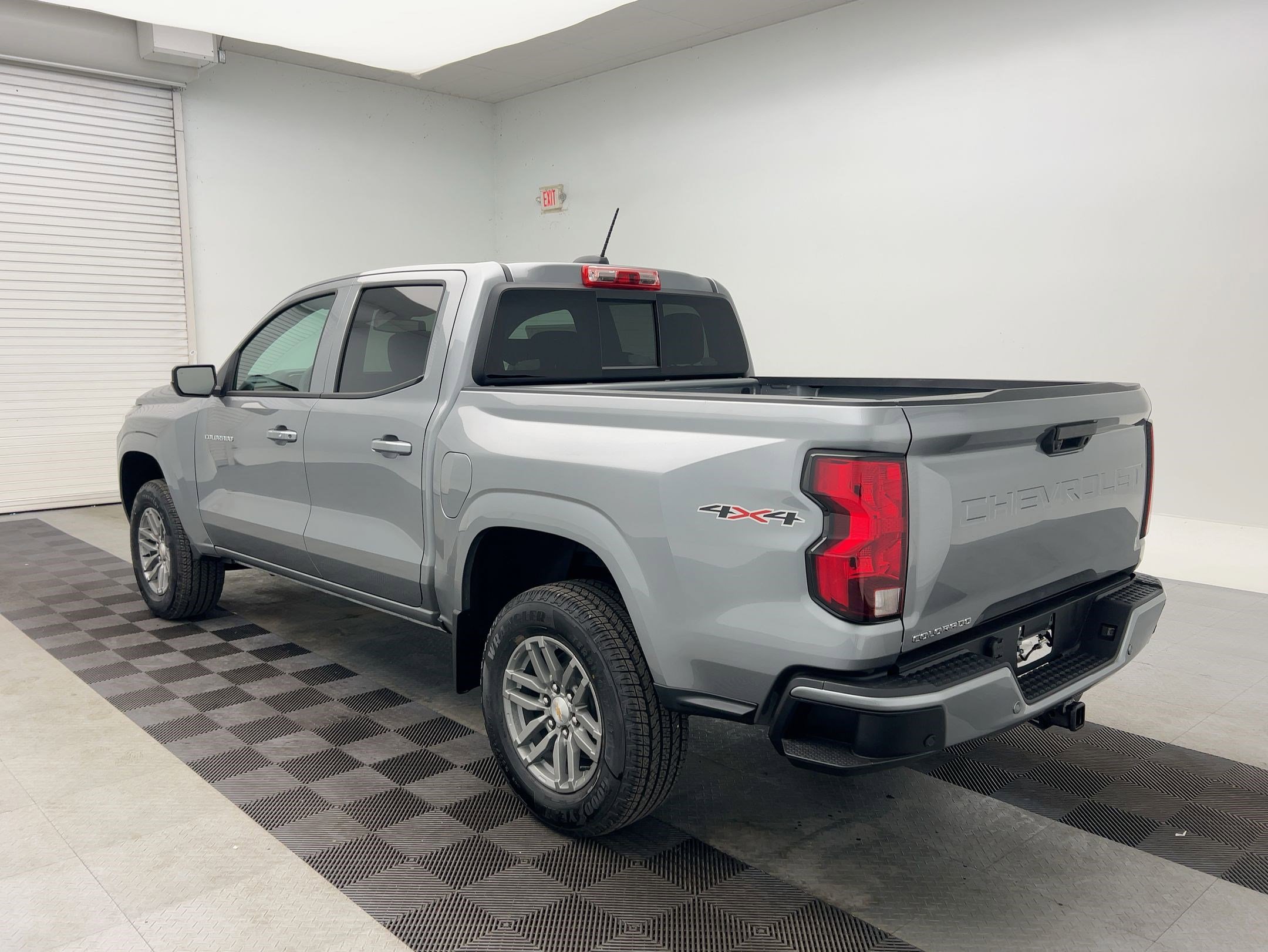 2026 Chevrolet Colorado LT photo 3