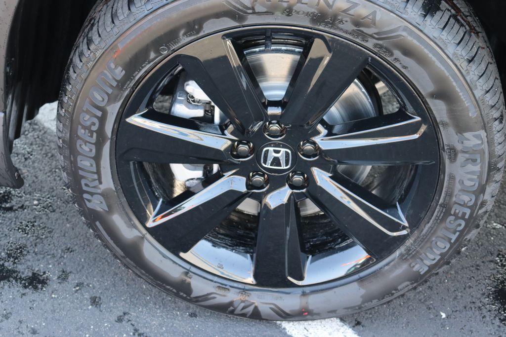 2025 Honda Pilot Black Edition photo 9