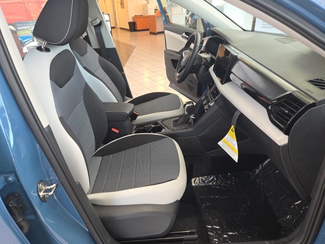 2025 Volkswagen Taos S photo 12