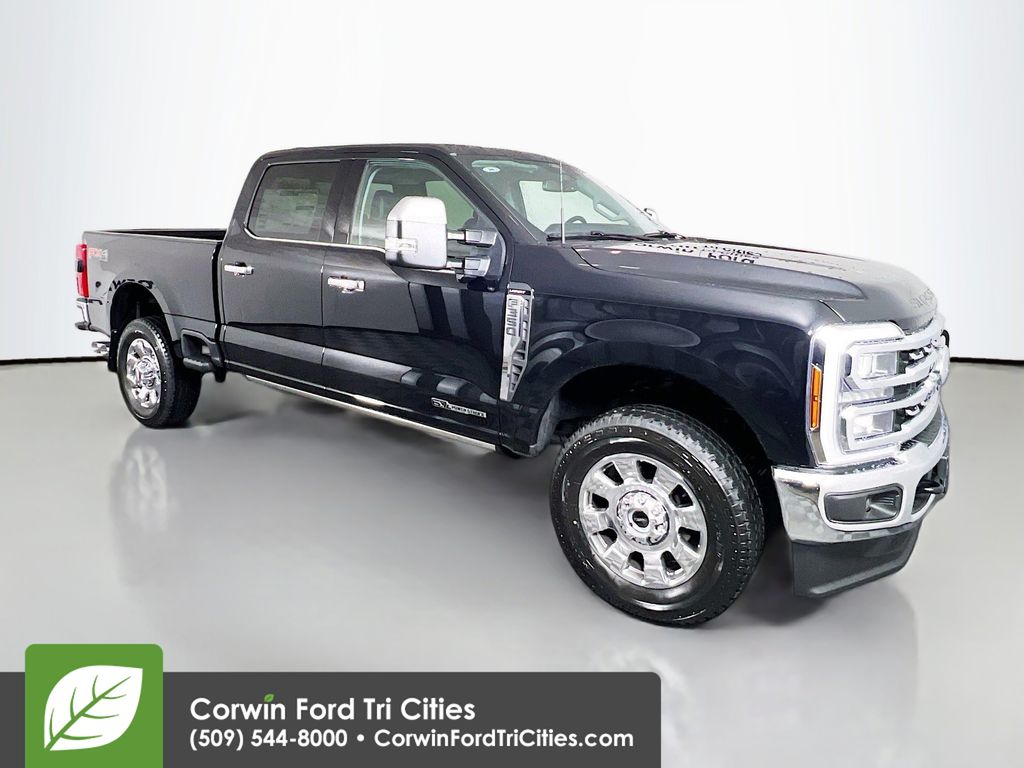 2025 Ford F-350 Super Duty Lariat's photo