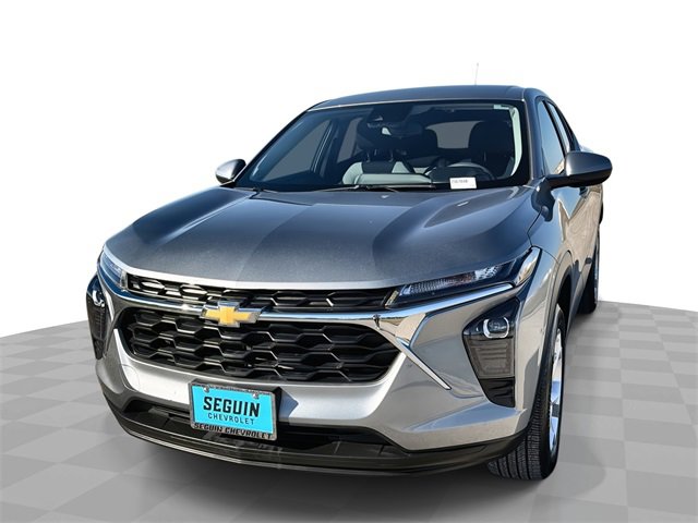 2025 Chevrolet Trax LS's photo