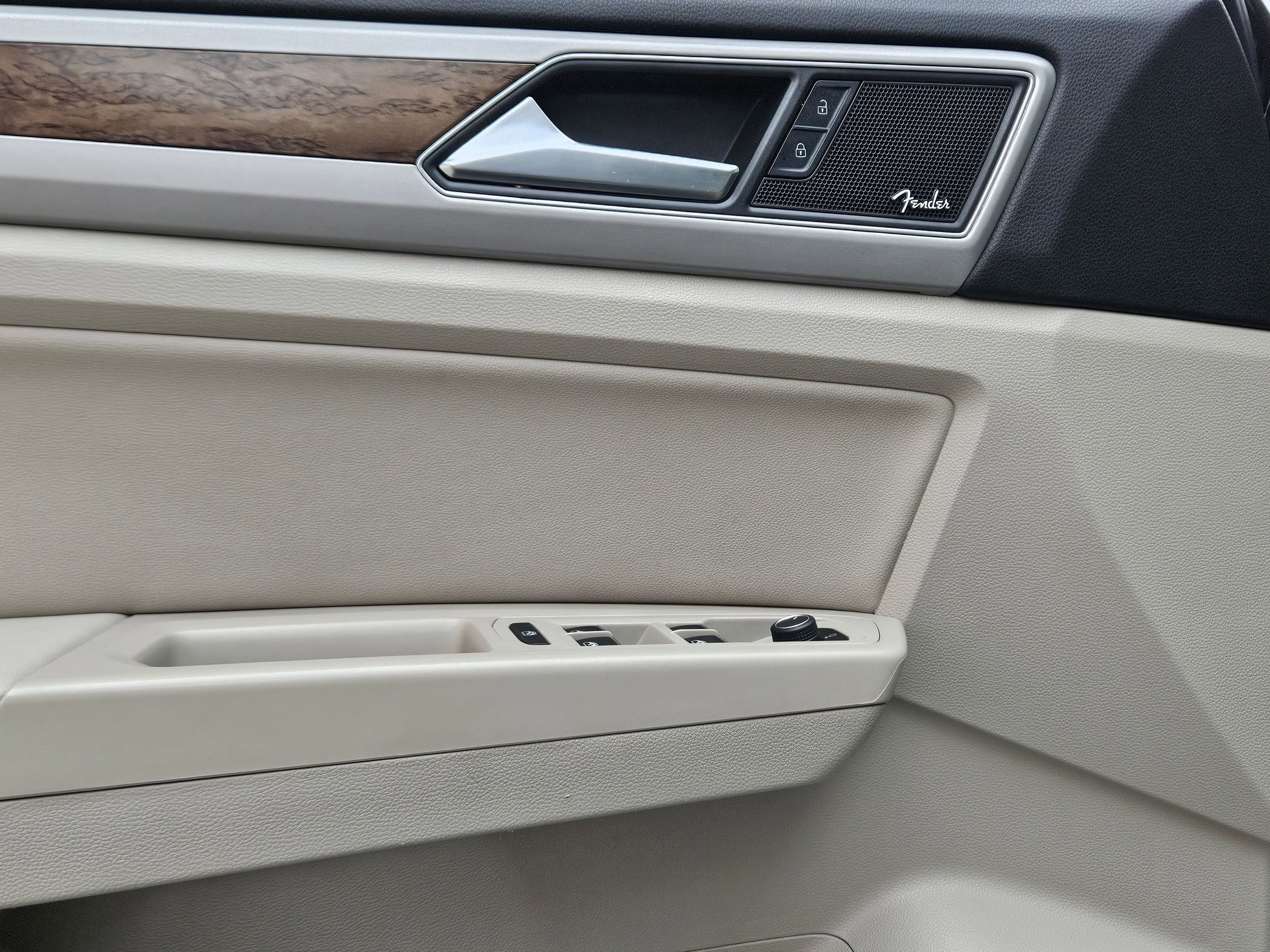 2019 Volkswagen Atlas V6 SEL Premium photo 13
