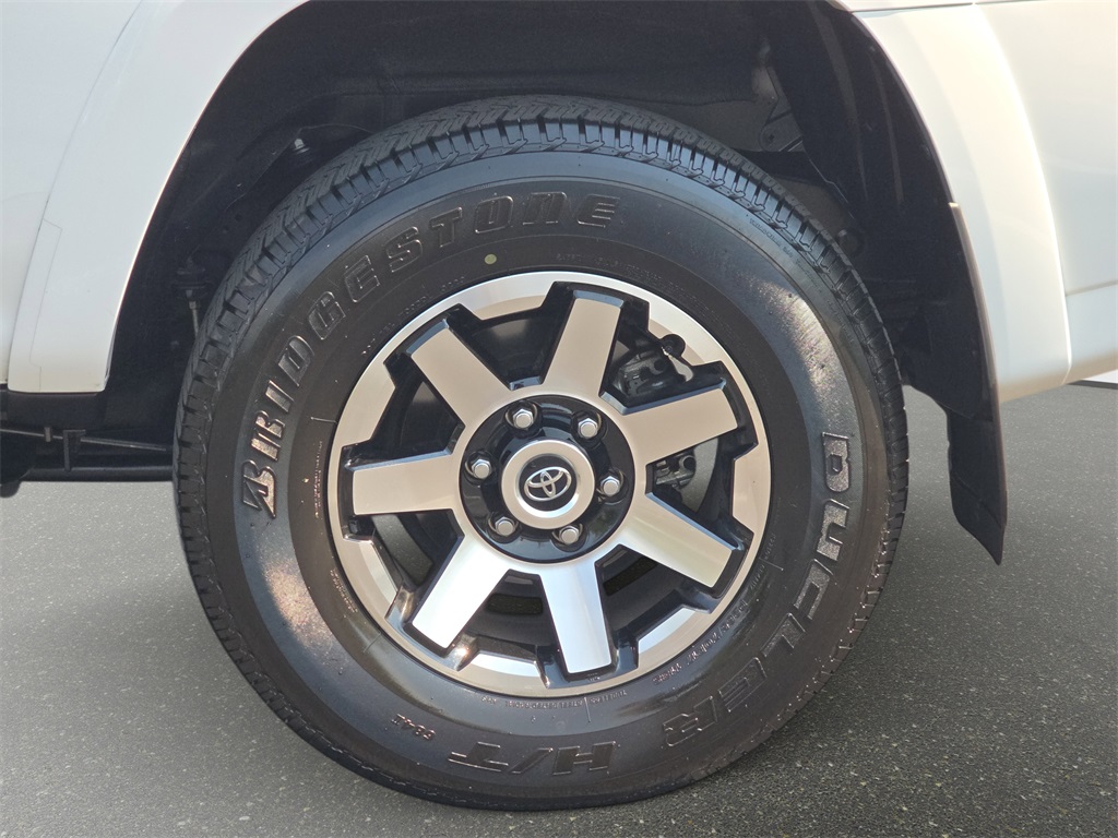 2023 Toyota 4Runner TRD Off-Road Premium photo 31