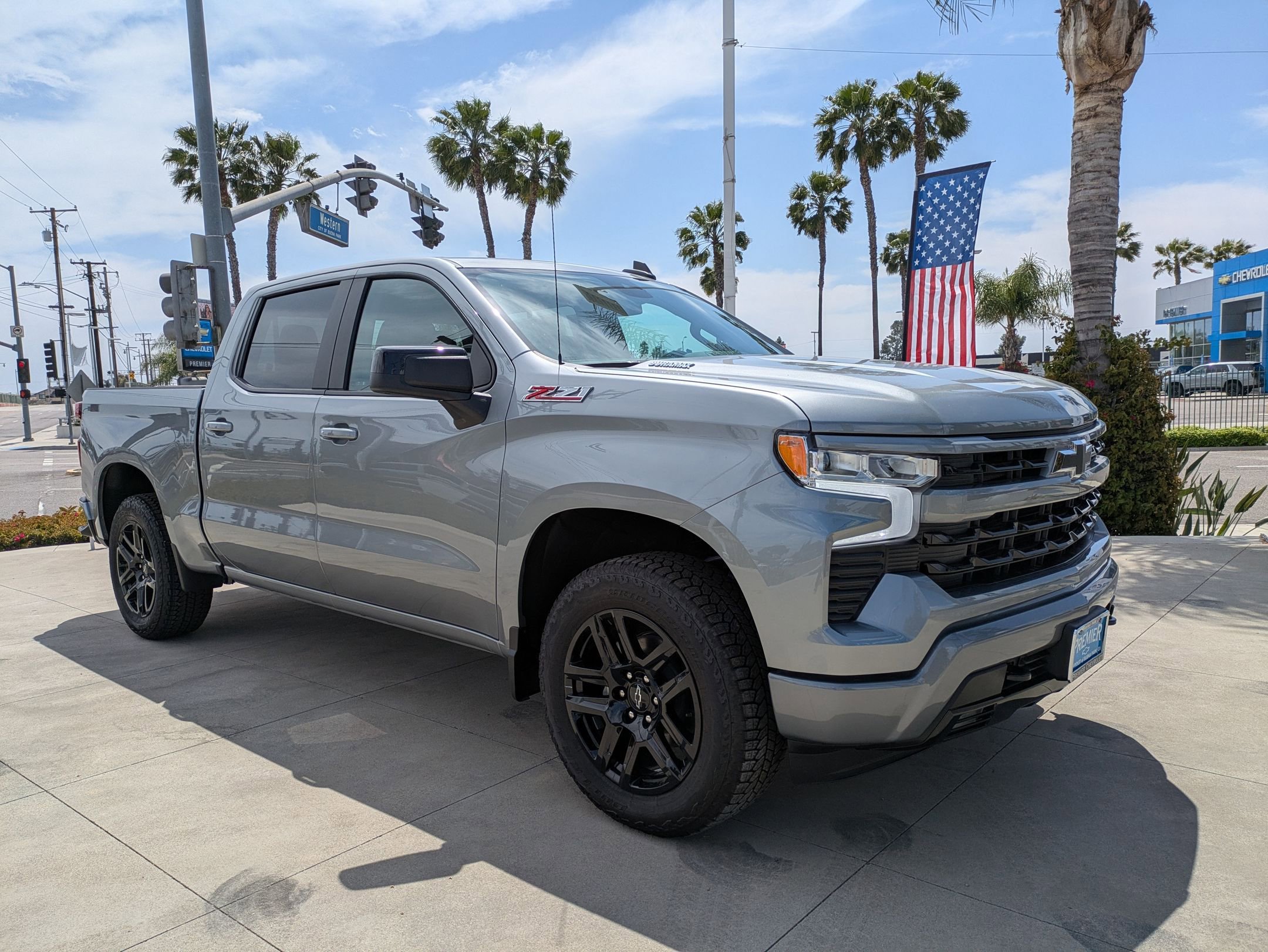 2025 Chevrolet Silverado RST photo 7