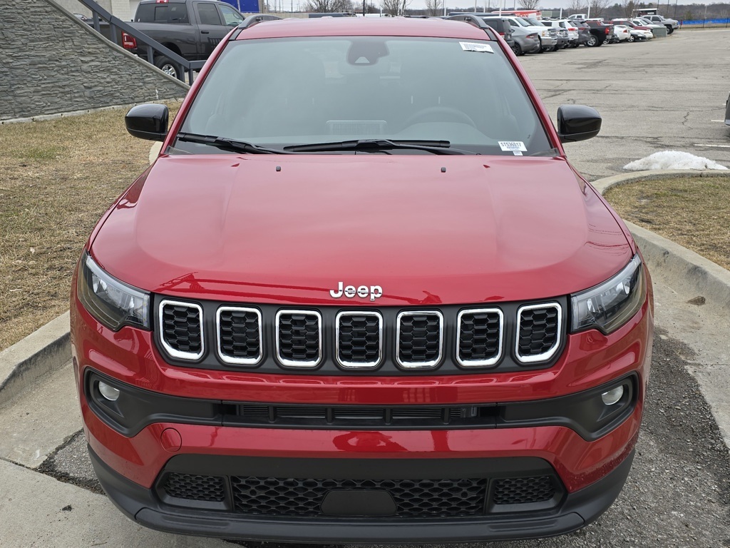 2025 Jeep Compass Latitude photo 3