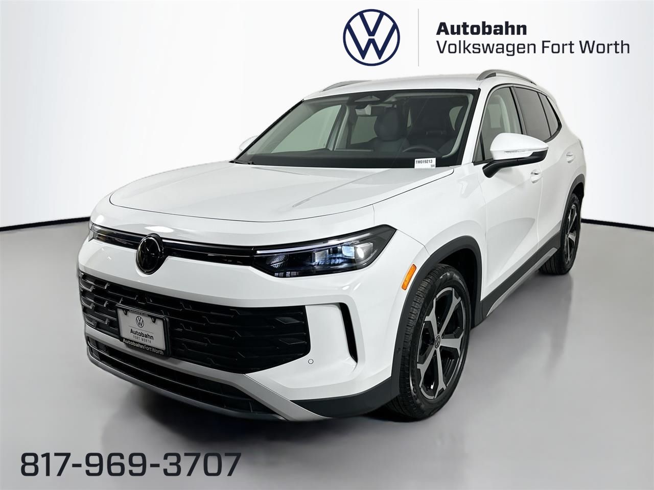 2026 Volkswagen Tiguan SE's photo