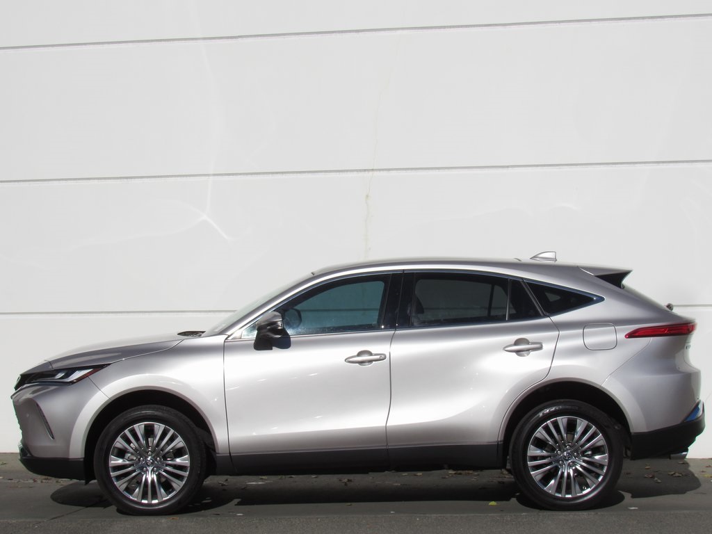 2024 Toyota Venza Limited photo 4