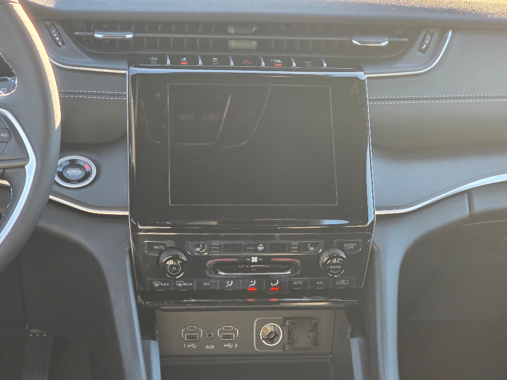 2025 Jeep Grand Cherokee Altitude X photo 3