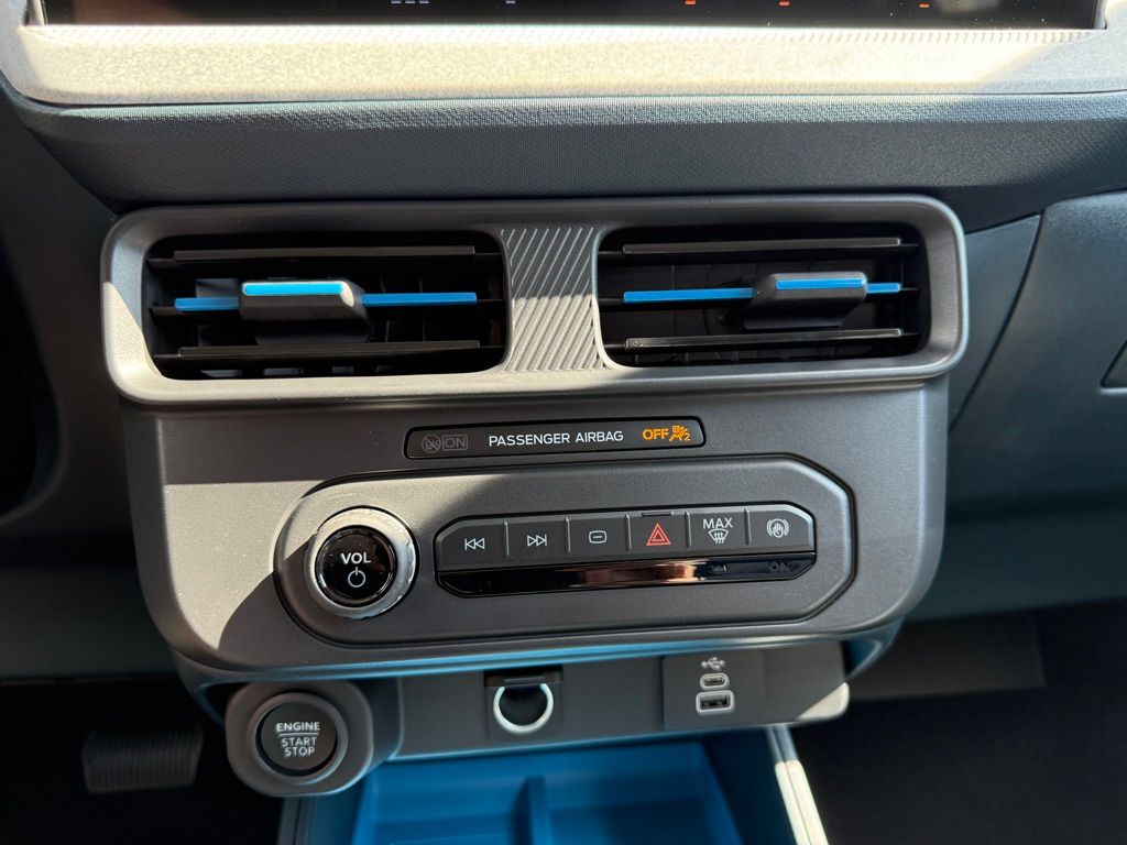 2025 Ford Maverick XLT photo 26