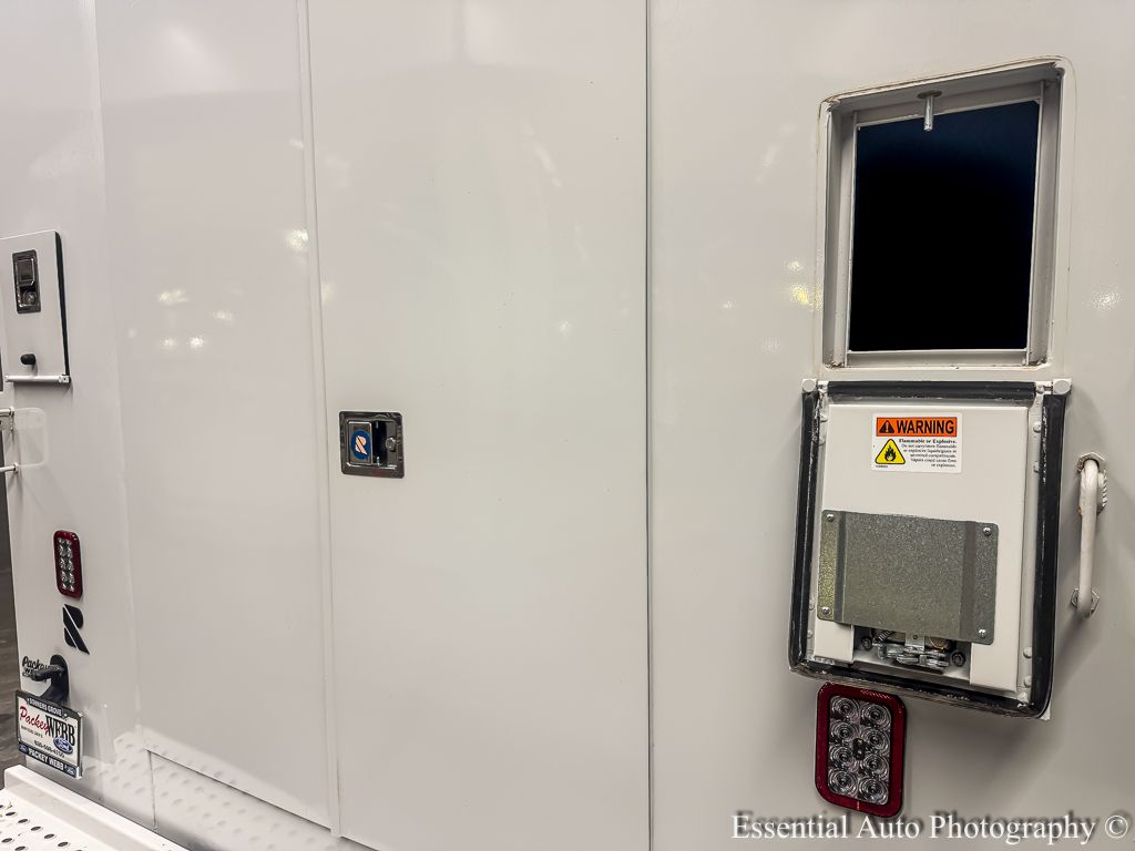 2024 FORD E-350 - Image 20