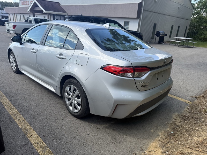 2022 Toyota Corolla LE photo 7