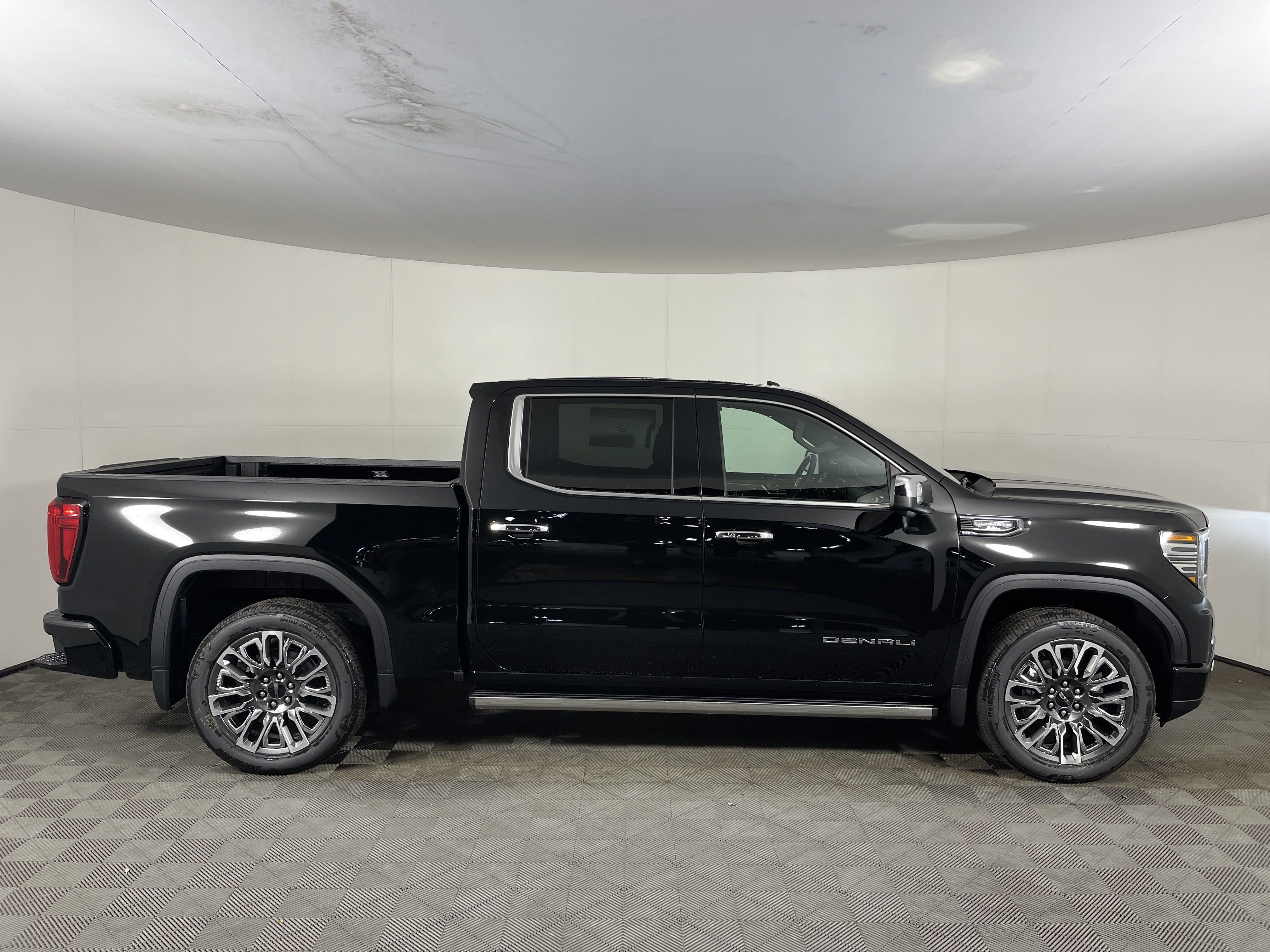 2026 Gmc Sierra 1500 Denali Ultimate photo 2