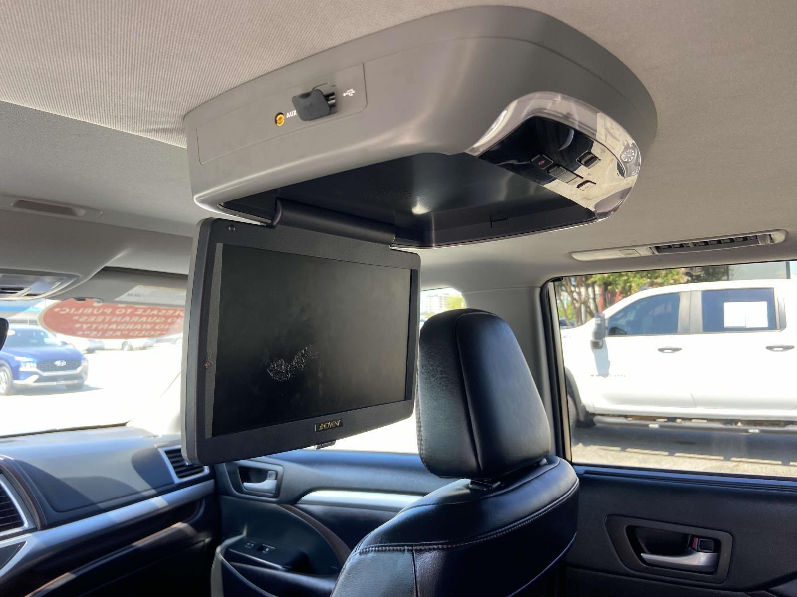 2017 Toyota Highlander XLE photo 11