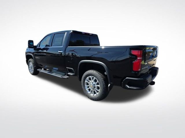 2025 Chevrolet Silverado 2500HD LTZ photo 3