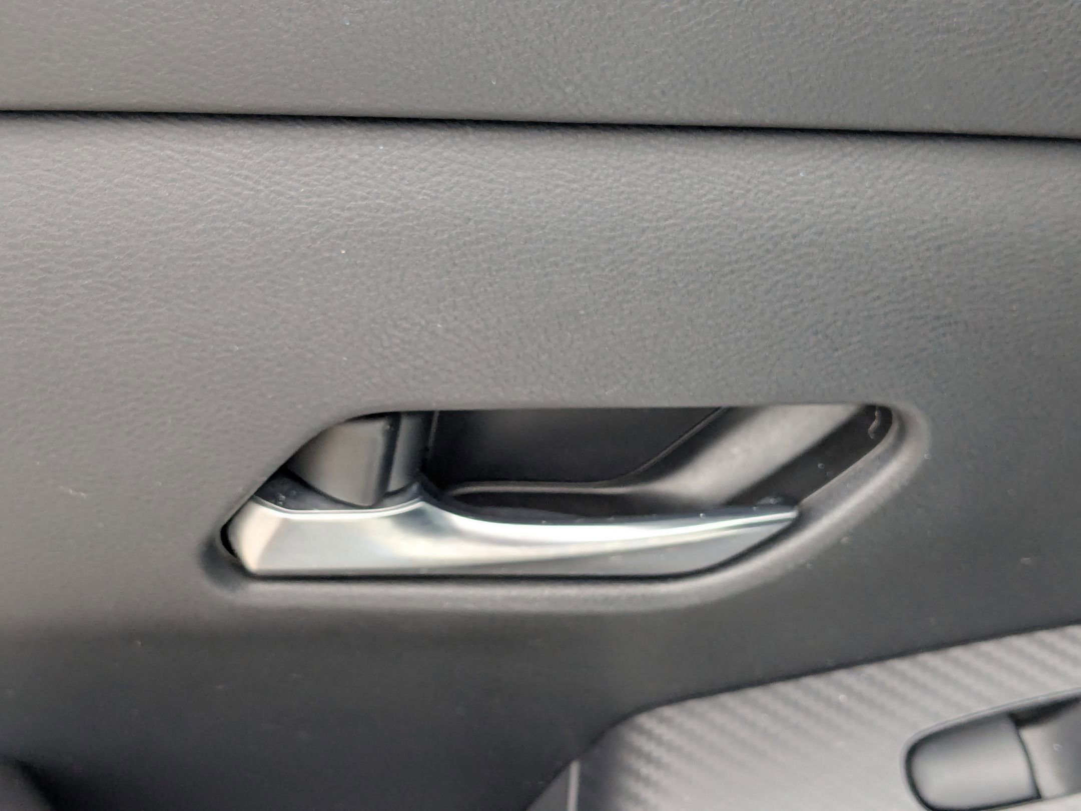 2020 Nissan Sentra SV photo 28