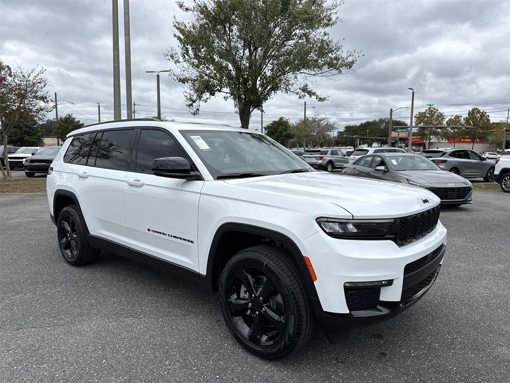 2025 Jeep Grand Cherokee L Limited's photo