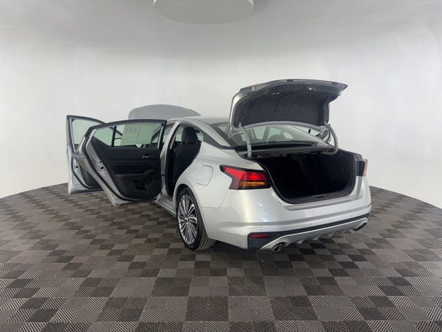 2023 Nissan Altima 2.5 SL photo 11