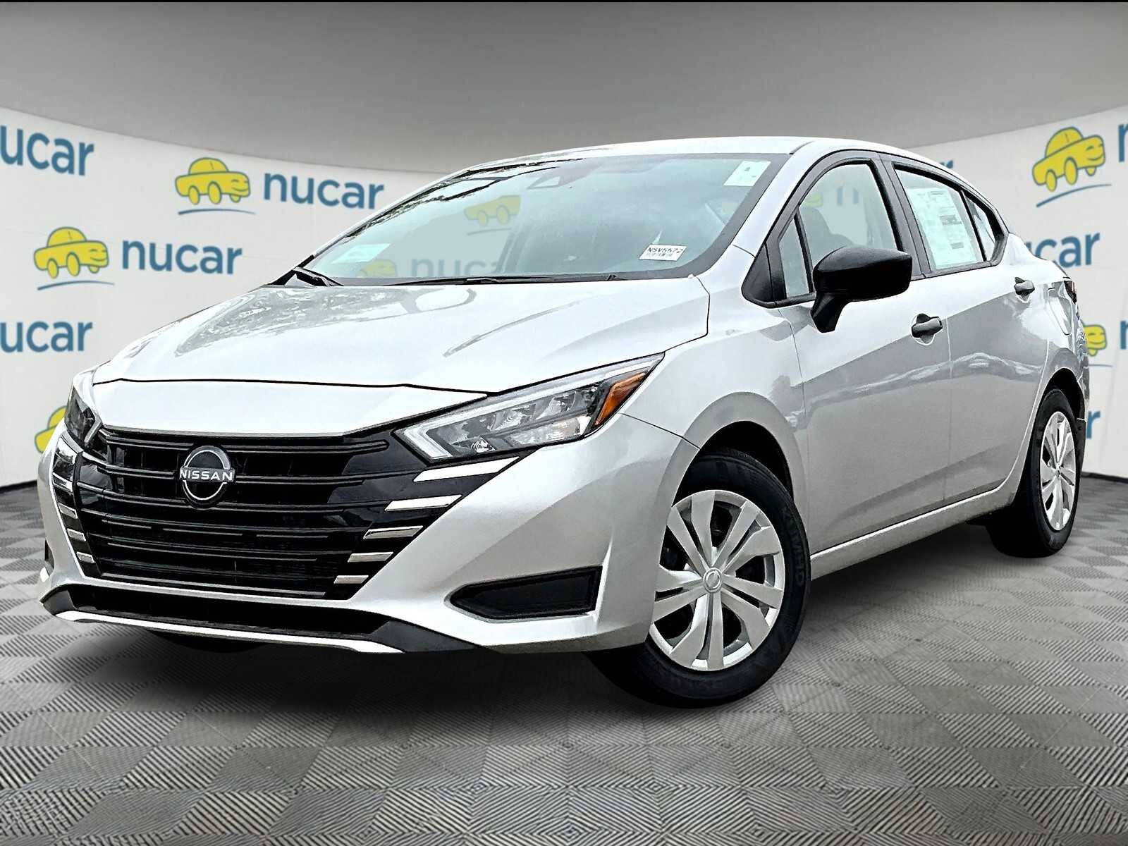 2025 Nissan Versa S photo 3