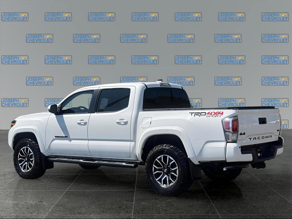 2023 Toyota Tacoma TRD Sport photo 3