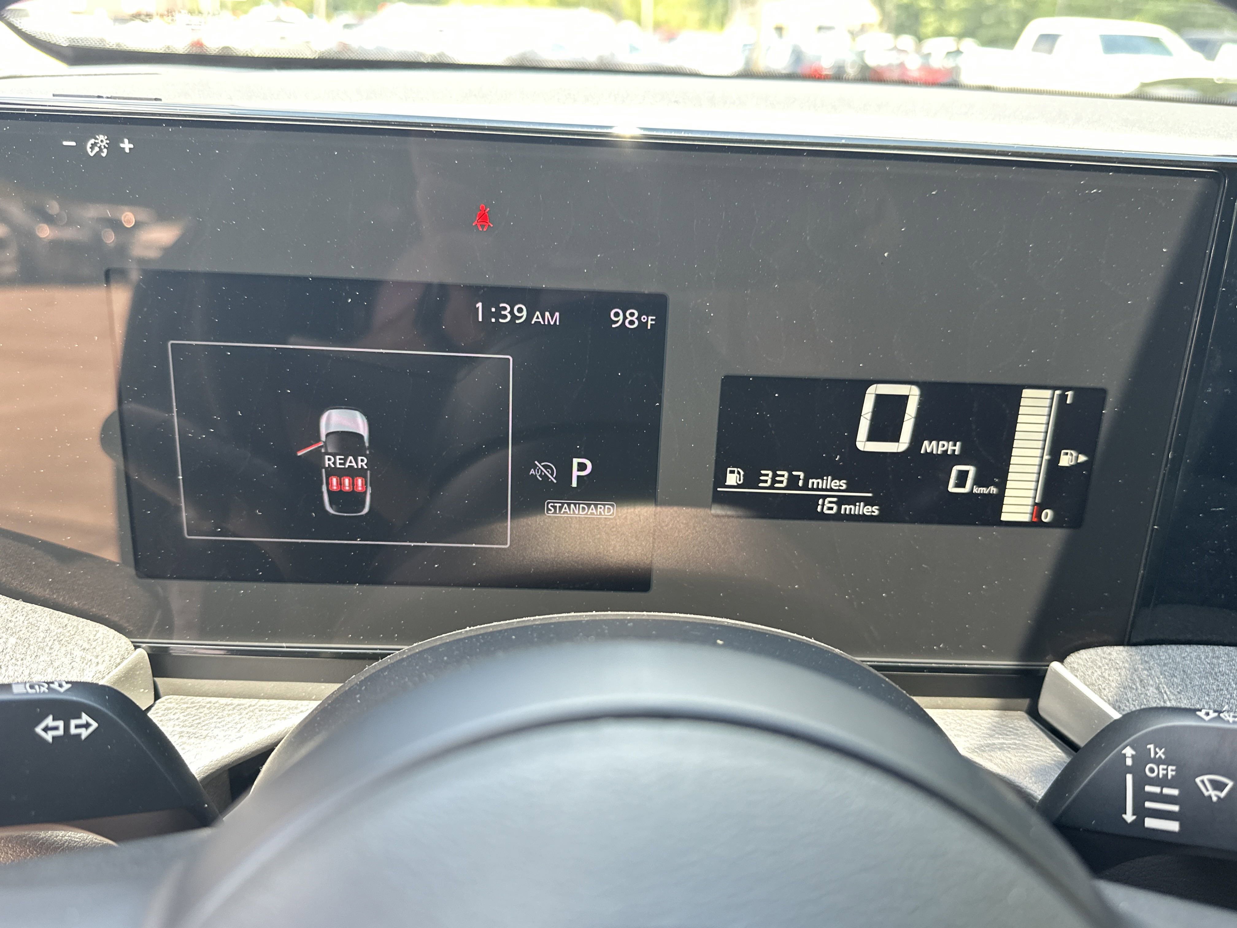 2025 Nissan Kicks SV photo 9