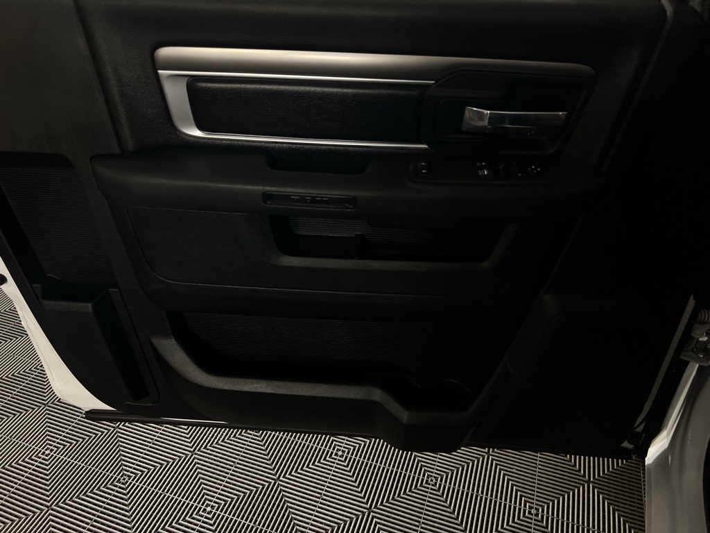 2022 Ram 1500 Classic Tradesman photo 11