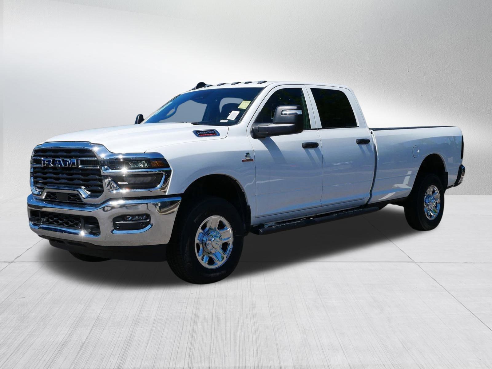 2025 Ram 2500 Tradesman photo 3