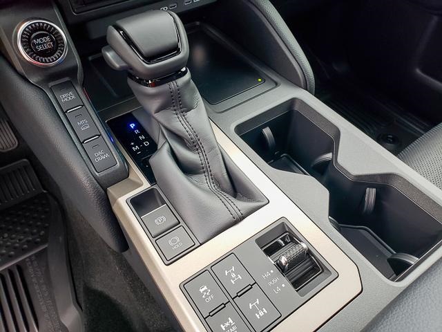 2025 Toyota Land Cruiser photo 10