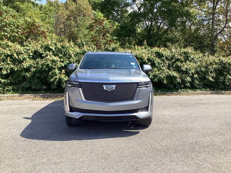2023 Cadillac Escalade Premium Luxury photo 2