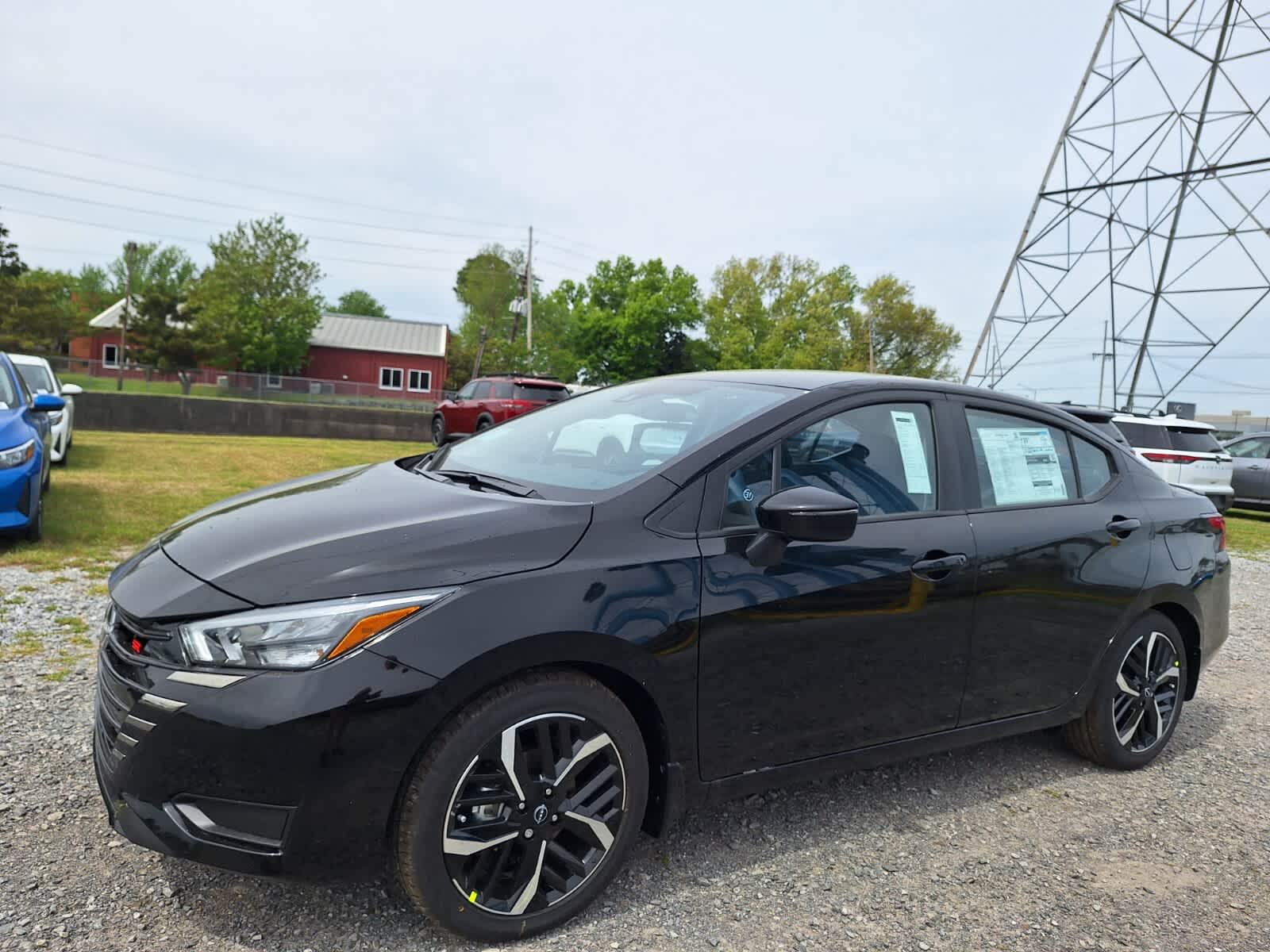 2025 Nissan Versa SR photo 9