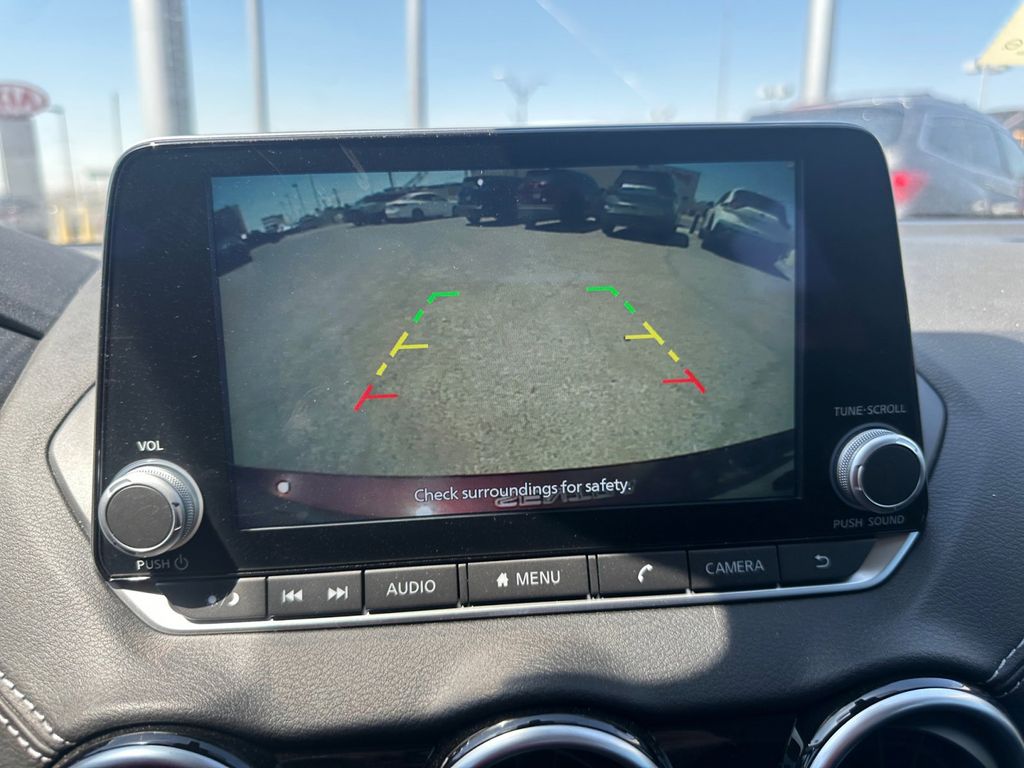 2025 Nissan Sentra SV photo 17